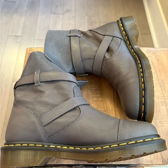 Dr. Martens Kristy double buckle boots - Picture 3 of 11